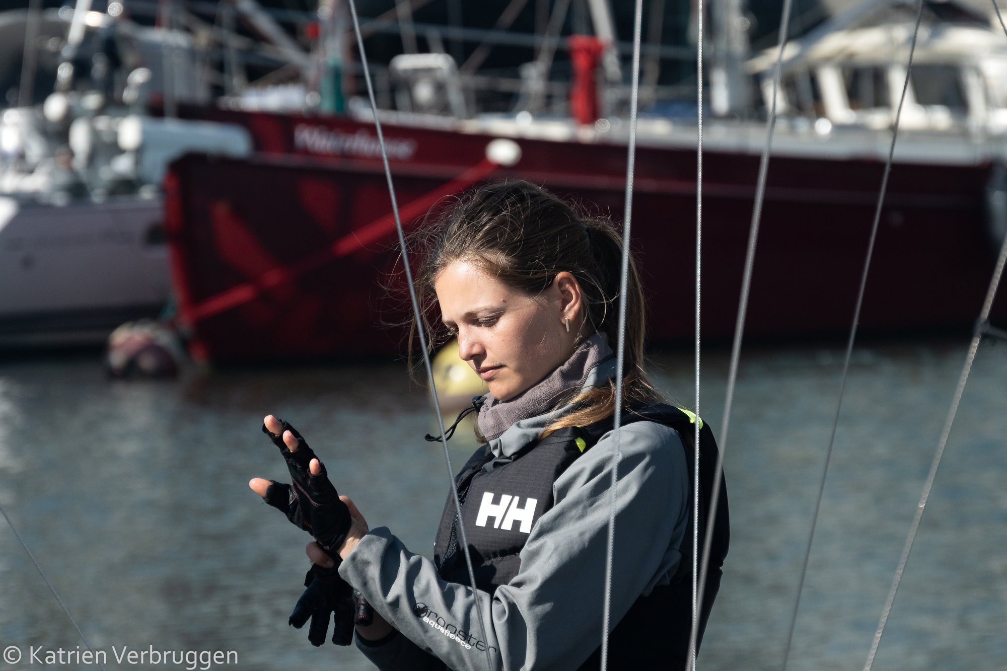 Handschoenen aantrekken voor de start